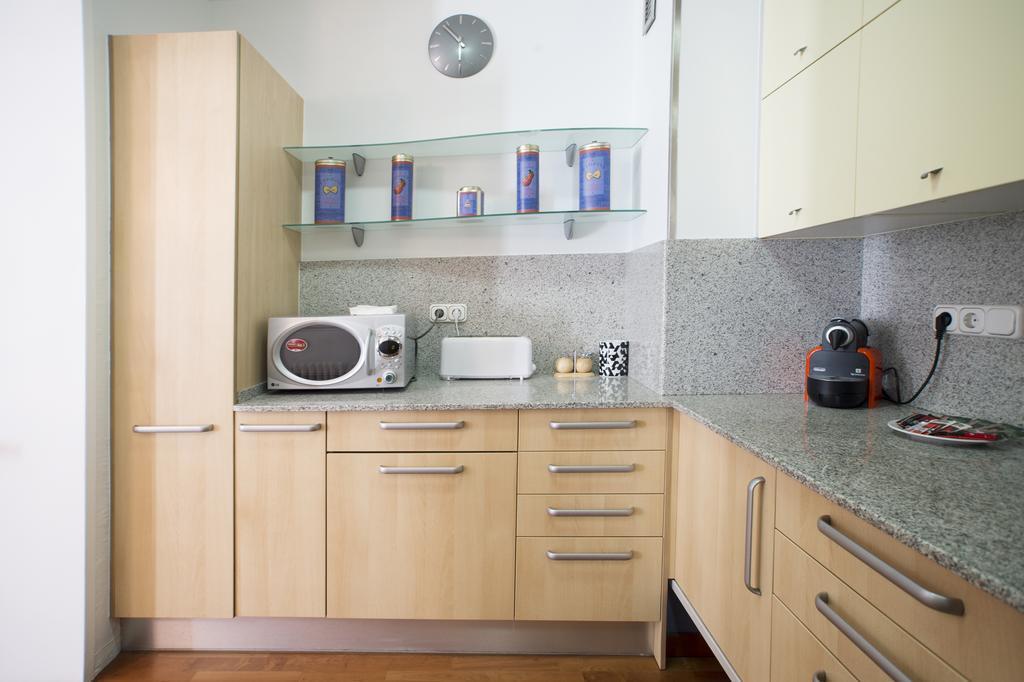 Canela Homes Barcelona Universitat Exterior foto